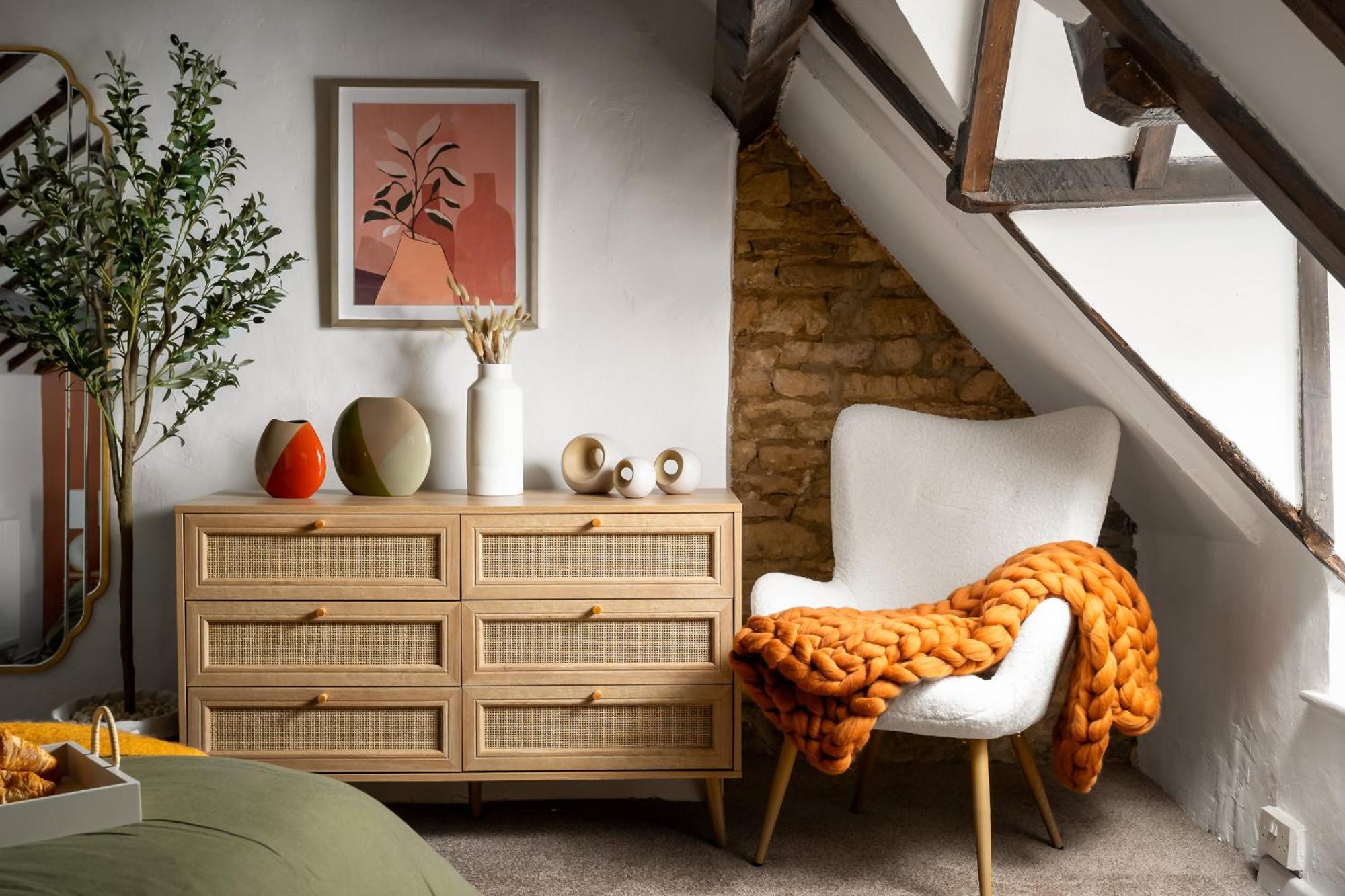 Scandi Chic Authentic Bourton-on-the-Water