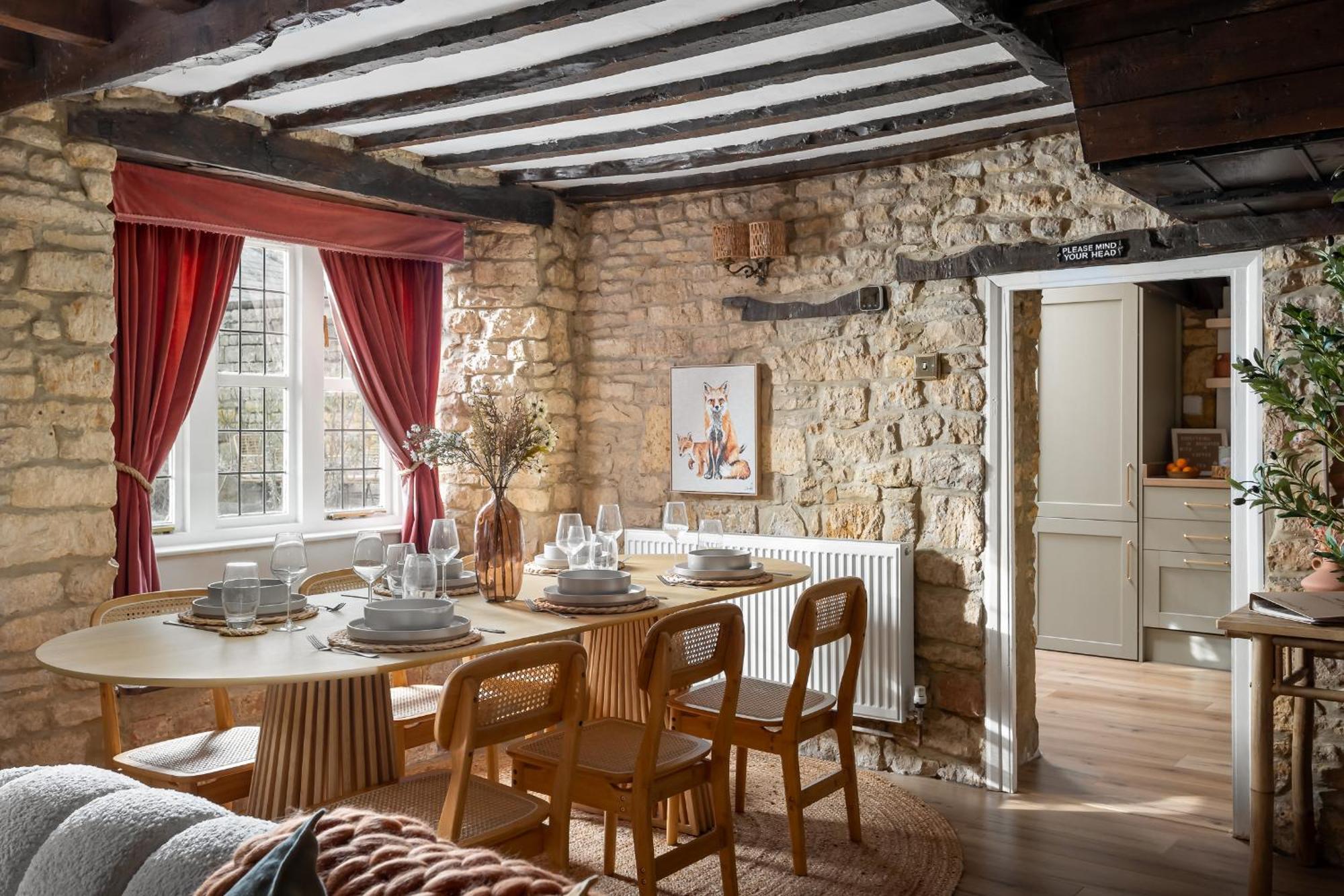 Scandi Chic Authentic Bourton-on-the-Water